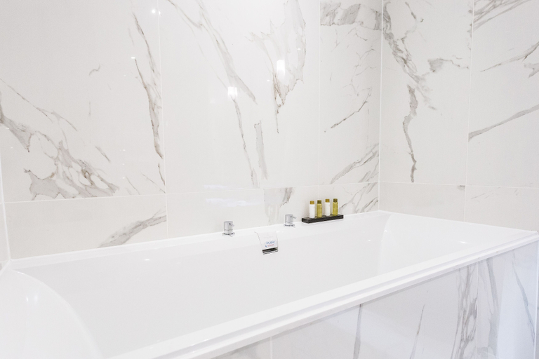 Bathroom 4, The Scotsman Hotel, Edinburgh