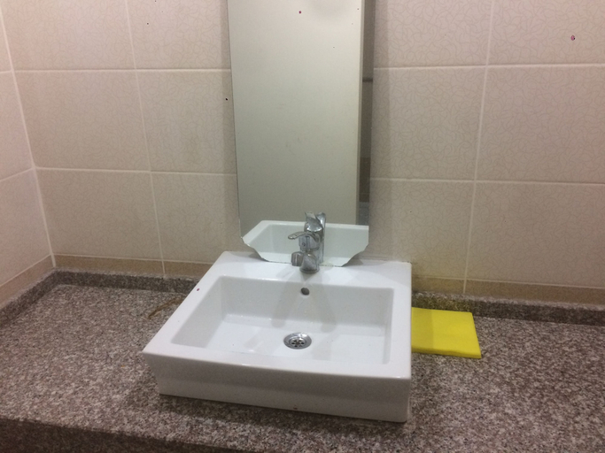 Bathroom 4, Merkez Pansiyon, Çivril