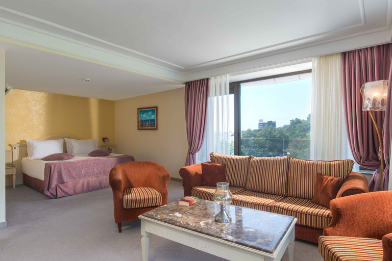 Bedroom 3, Palace Hotel - Sunny Day Resort, Varna