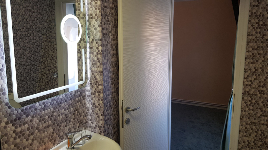 Bathroom 4, Art Boutique Central, Targu Jiu