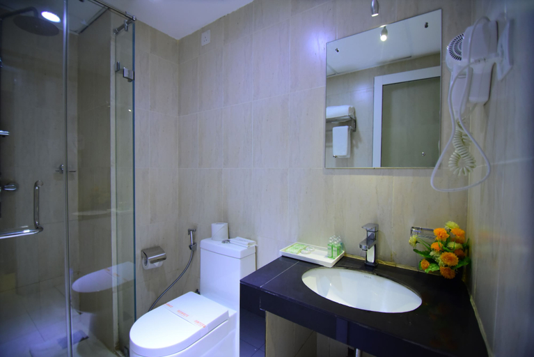 Bathroom, Thilhara Colombo, Colombo
