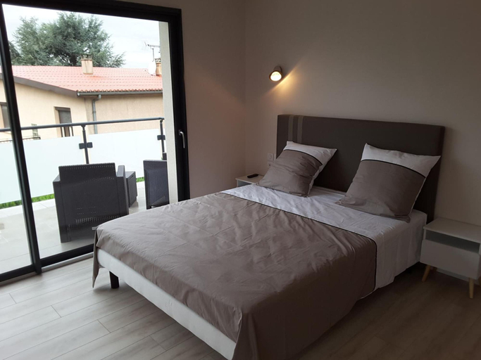Bedroom 4, Villa'vi Lyon Est Chambres d'Hôtes, Rhône