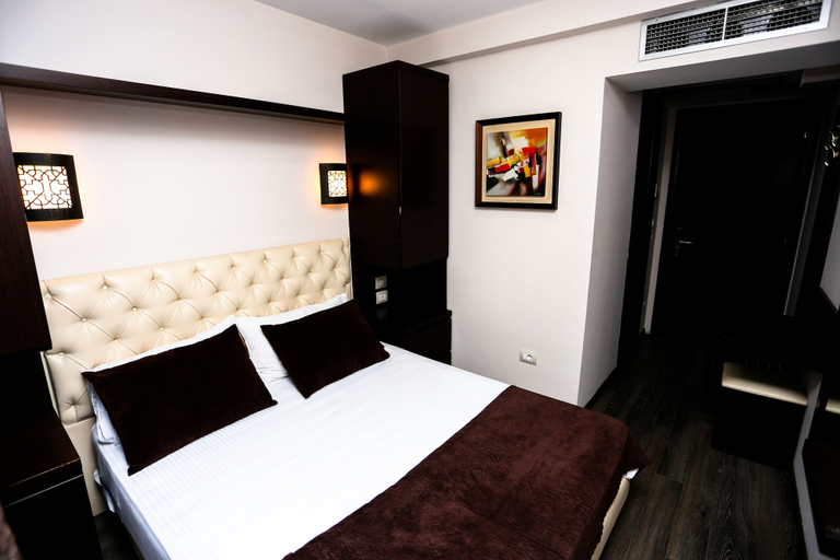Bedroom 3, Hotel Town House, Tiranës