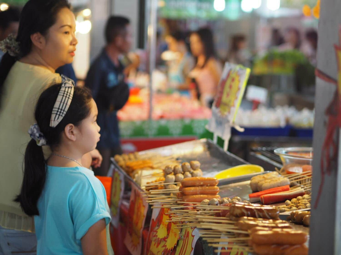 Food & Drinks 4, 28 Place, Phasi Charoen