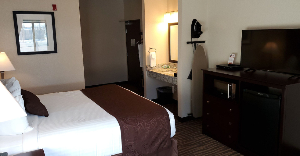 Bedroom 2, Cobblestone Inn & Suites - Maryville, Nodaway