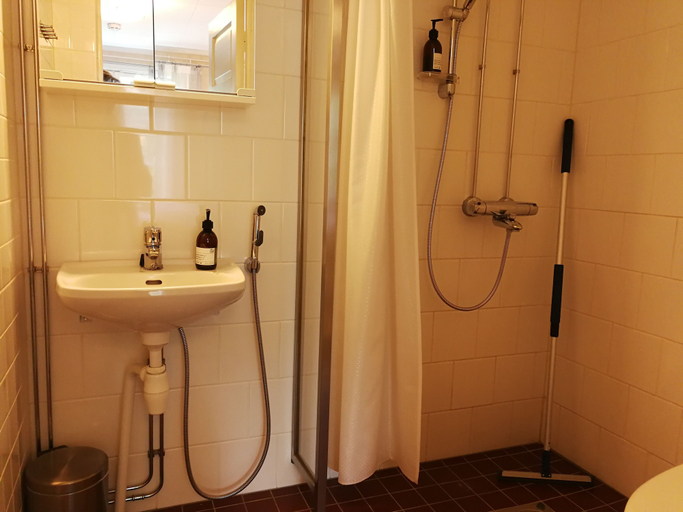Bathroom 4, Tehtaan Hotelli, Uusimaa