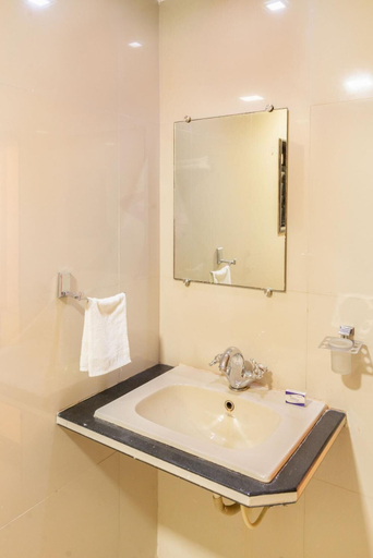 Bathroom 4, Hotel Sheetal Plaza, Surat