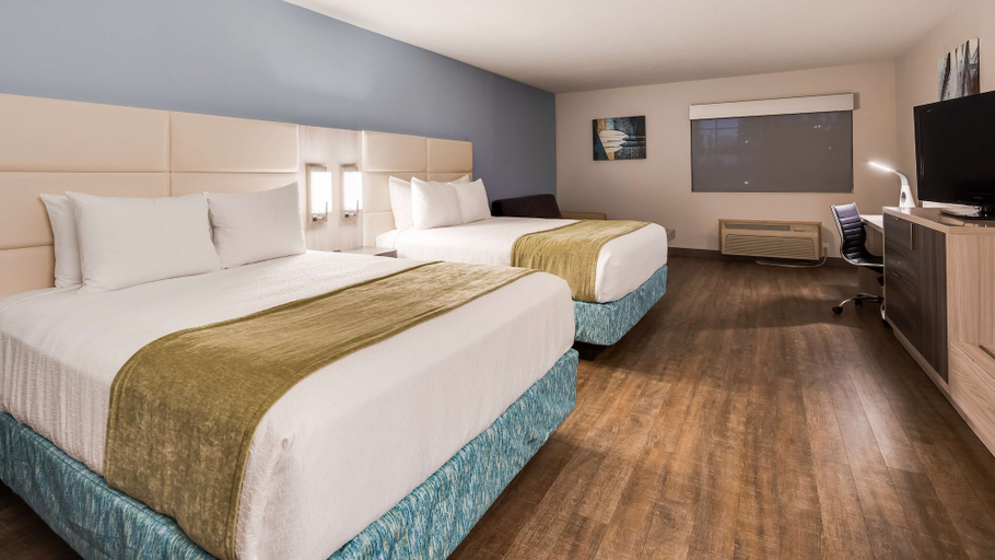 Bedroom 3, Best Western Sandy Inn, Clackamas