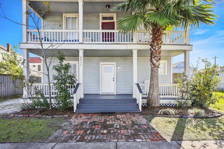 Exterior & Views 1, Historic 1800's Down, Galveston