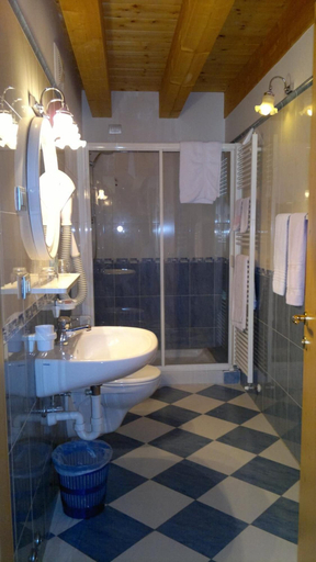 Bathroom 5, Albergo Sass Maor, Trento