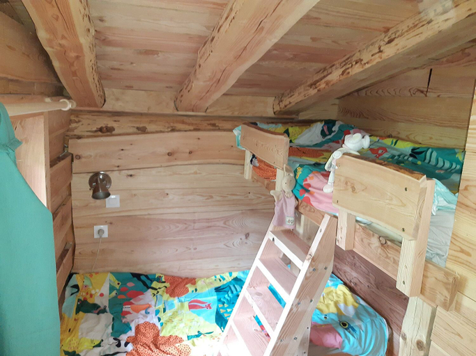 Bedroom 2, Les Insolites du Vercors, Isère