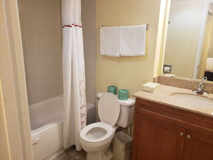 Bathroom 4, Birch Hill Grand Rapids, Kent