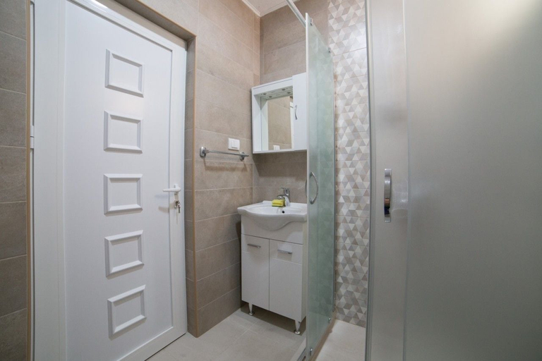 Bathroom 4, Apartmens Rex