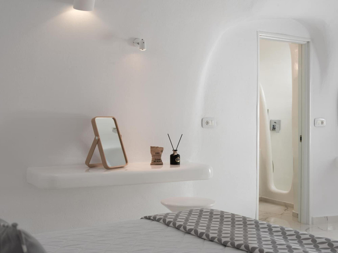 Bedroom 3, White Concept Caves, South Aegean