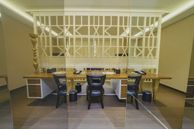Restaurant 2