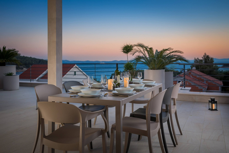 Food & Drinks 5, Luxury Villa Juliet with Heated Pool, Milna