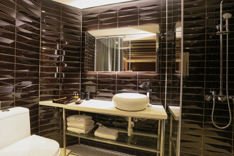 Bathroom 5, Hotel Papa Whale, Taipei City