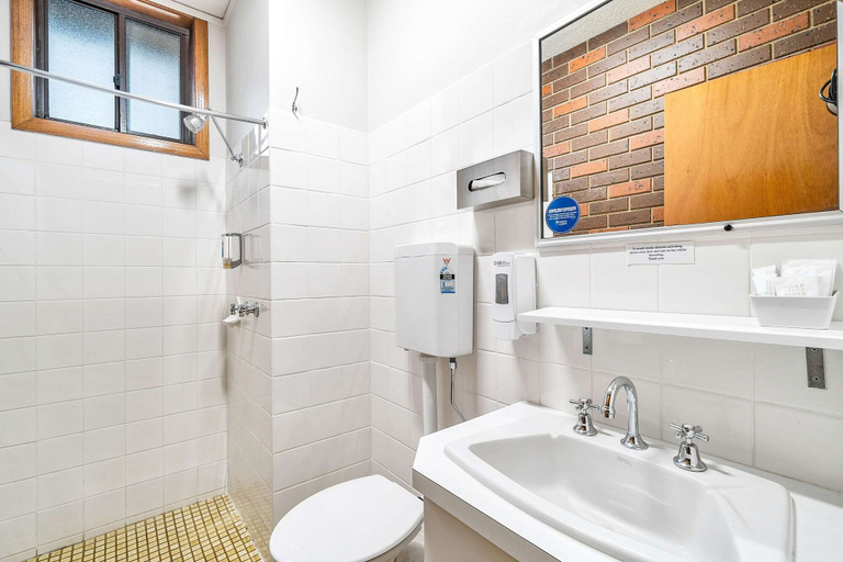 Bathroom 4, Comfort Inn Benalla, Benalla - Benalla