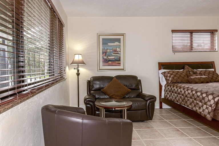 Others 1, Shell Studios Hallandale Beach, Broward