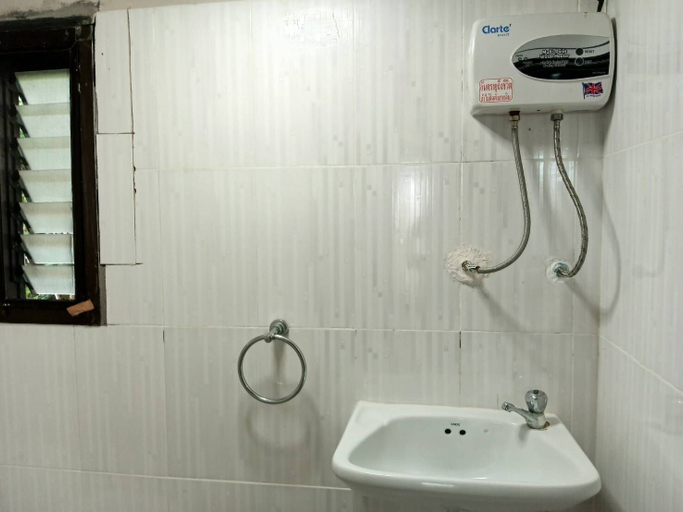 Bathroom 5, Faye Orchid Resort, Koh Chang
