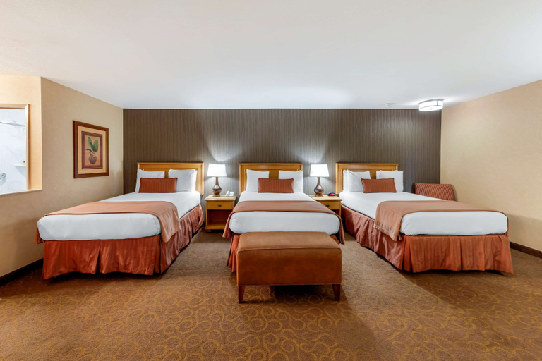 Bedroom 3, Best Western Plus Pavilions, Orange