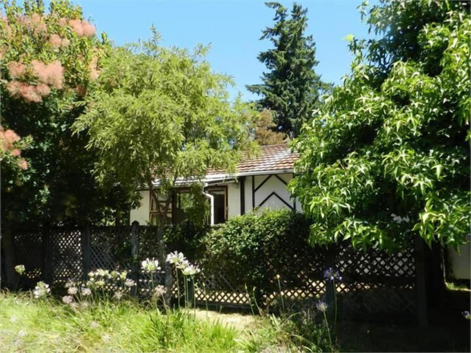 Exterior & Views, Smokebush Cottage with WIFI, Taupo