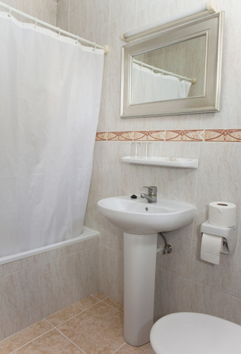 Bathroom 4, Hotel Playa Sol, Baleares