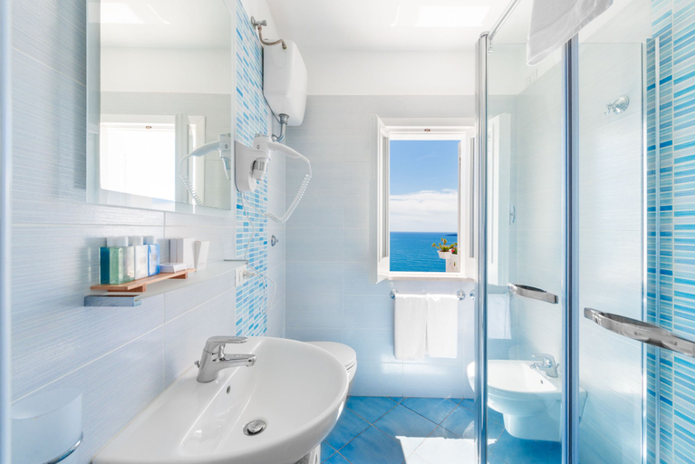 Bathroom 4, B&B Casa Nilde Positano, Salerno