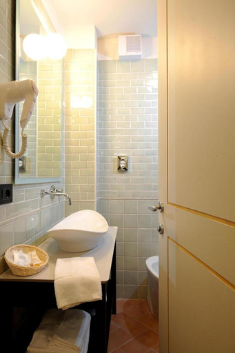 Bathroom 4, Relais Magione Papale, L'Aquila