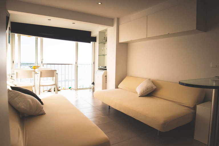 Bedroom, Cozy Loft in Front of the Sea, Girona