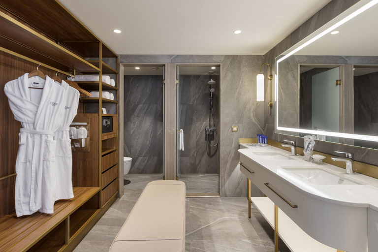 Bathroom 5, Titanic Port Bakirkoy, Bakırköy
