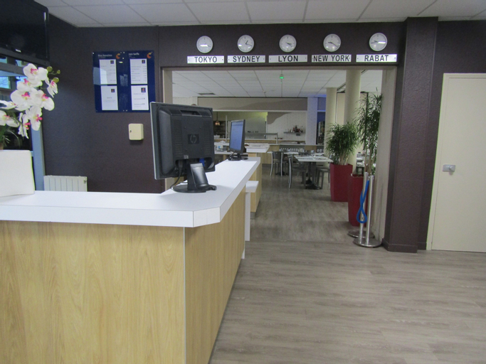 Public Area 17
