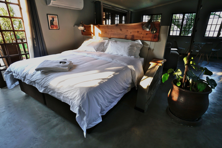 Bedroom 2, Villa La Mercy Chalet, eThekwini