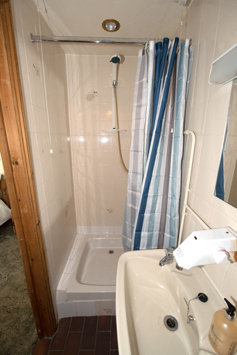 Bathroom 4, Beachborough Park, Kent
