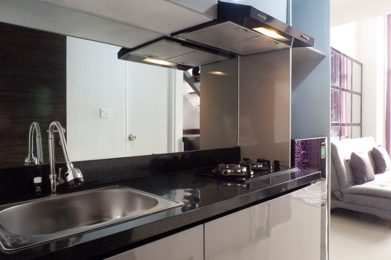 Others 3, Cozy and Serene Studio Loft at Apartment Amega Crown Residence By Travelio, Surabaya