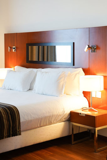 Bedroom 3, Legendary Lisboa Suites, Lisbon