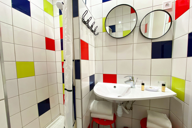 Bathroom 4, Le Magnan, Vaucluse