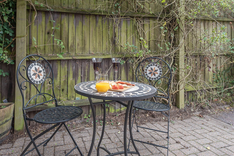 Food & Drinks, Liv's Place Bramfield Air Manage Suffolk, Suffolk