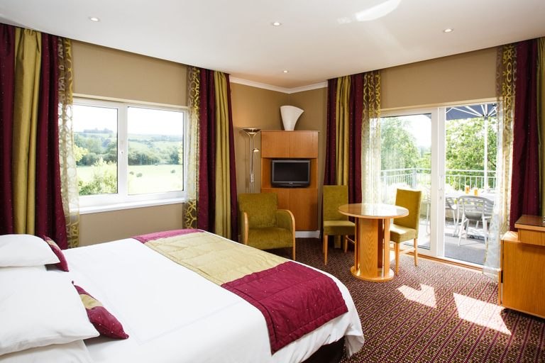 Bedroom 2, The Plough Rhosmaen, Carmarthenshire