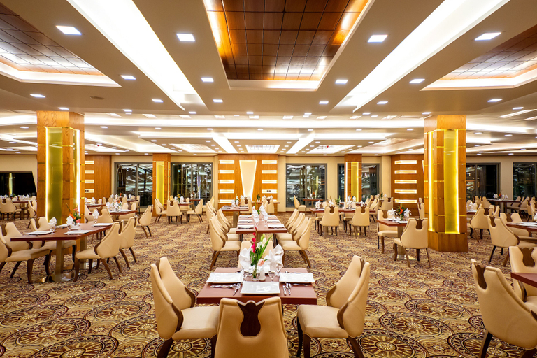 Food & Drinks 5, Royal Swiss Lahore, Lahore