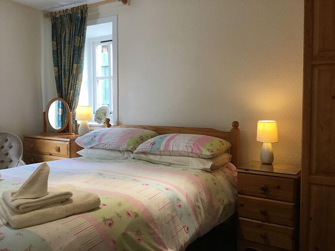 Bedroom 3, Inverness Apartments - Old Cottage, Highland
