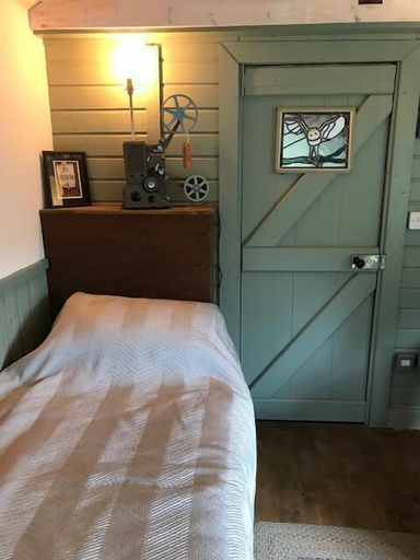 Bedroom 2, Chalk And Cheese, Cambridgeshire