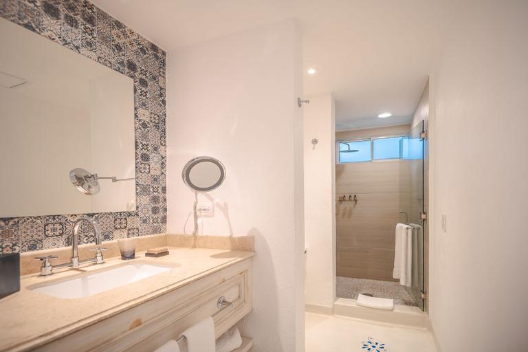Bathroom 5, Mar del Cabo By Velas Resorts, La Paz