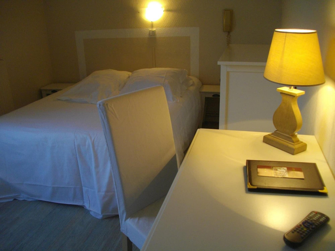 Bedroom 3, Hôtel Pacific, Pas-de-Calais