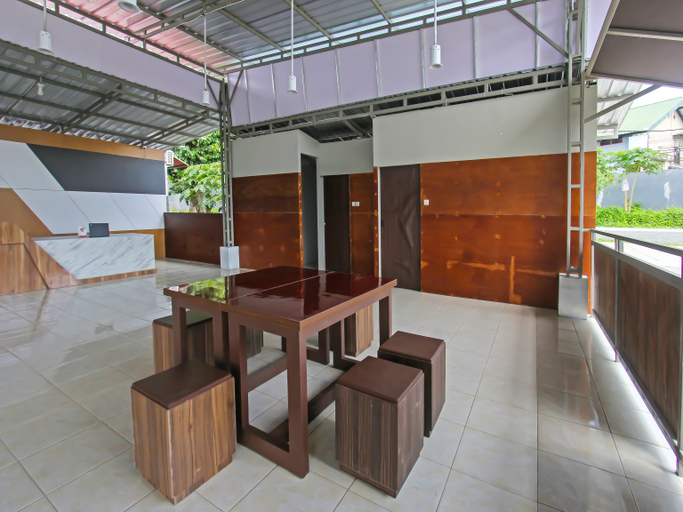 Others, OYO 92237 Dj Home, Lombok