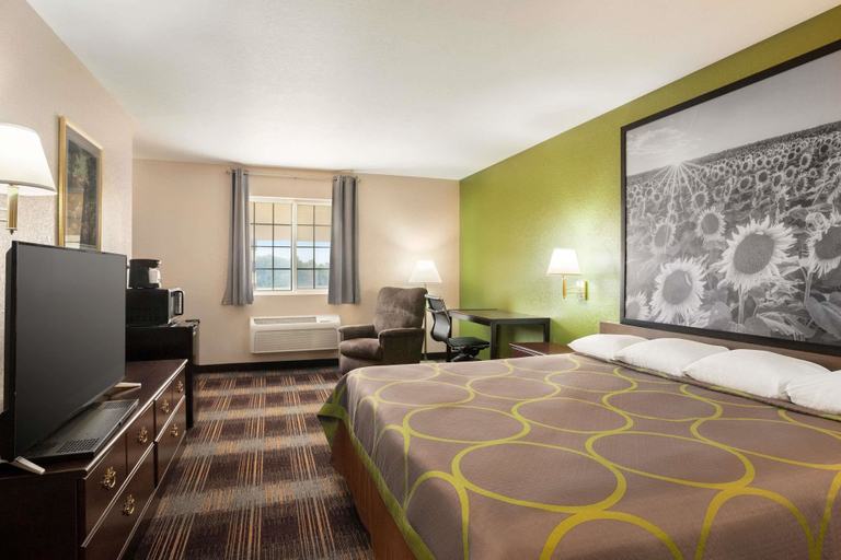 Bedroom 3, Super 8 By Wyndham Holton, Jackson