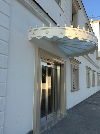 Exterior & Views 2, Grand Hotel Royal, Napoli