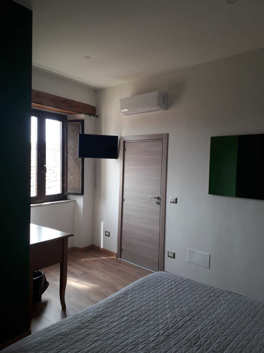 Bedroom 3, B&B Le Vie del Borgo, Catania