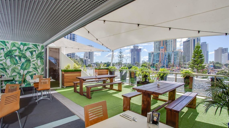 Food & Drinks 5, L7 Surfers Paradise Apartment, Gold Coast