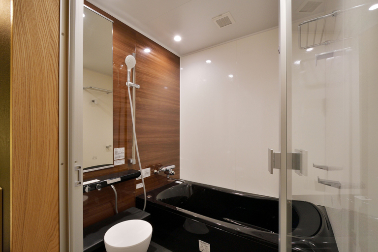 Bathroom 4, The Chelsea Breath, Takamatsu